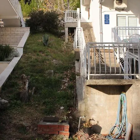 With A Parking Space Medici, Omis - 7483 דירה מימיצה