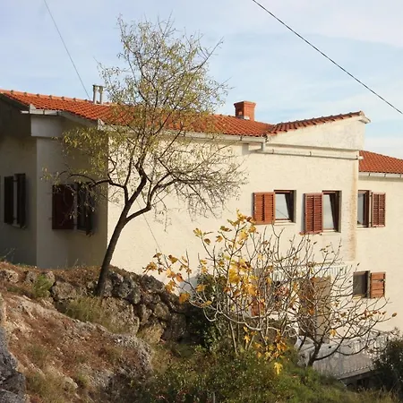 With A Parking Space Medici, Omis - 7483 מימיצה