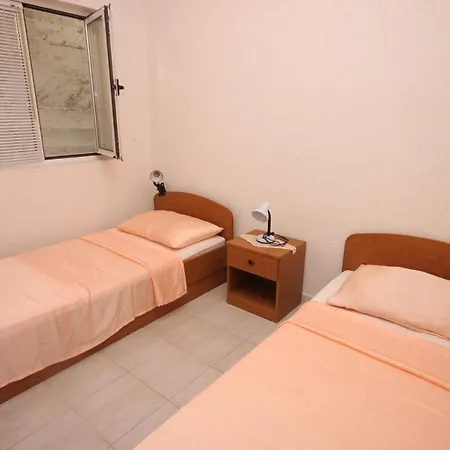 With A Parking Space Medici, Omis - 7483 Apartament Mimice