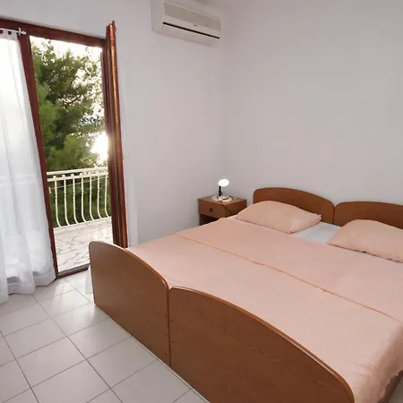 Apartament With A Parking Space Medici, Omis - 7483 Mimice