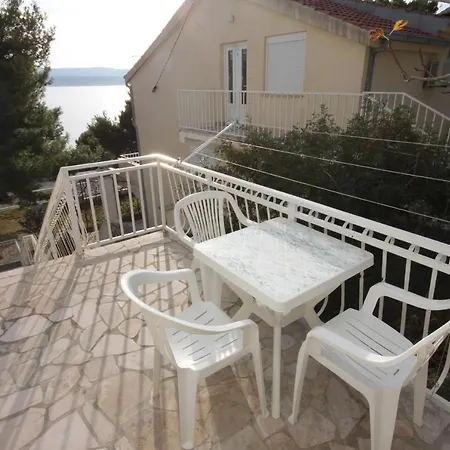 Apartament With A Parking Space Medici, Omis - 7483 Mimice